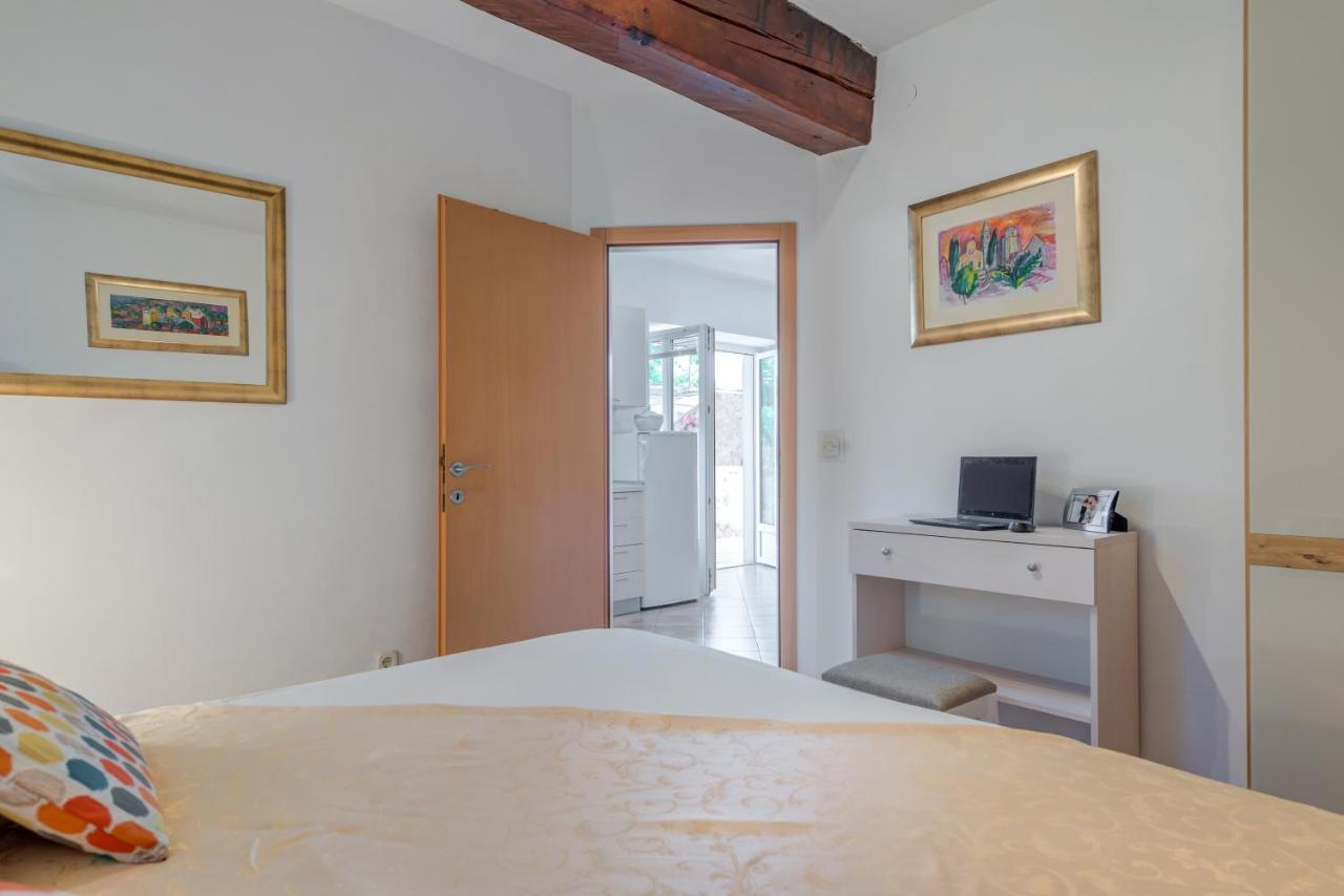 Apartments Obala Bol Ngoại thất bức ảnh